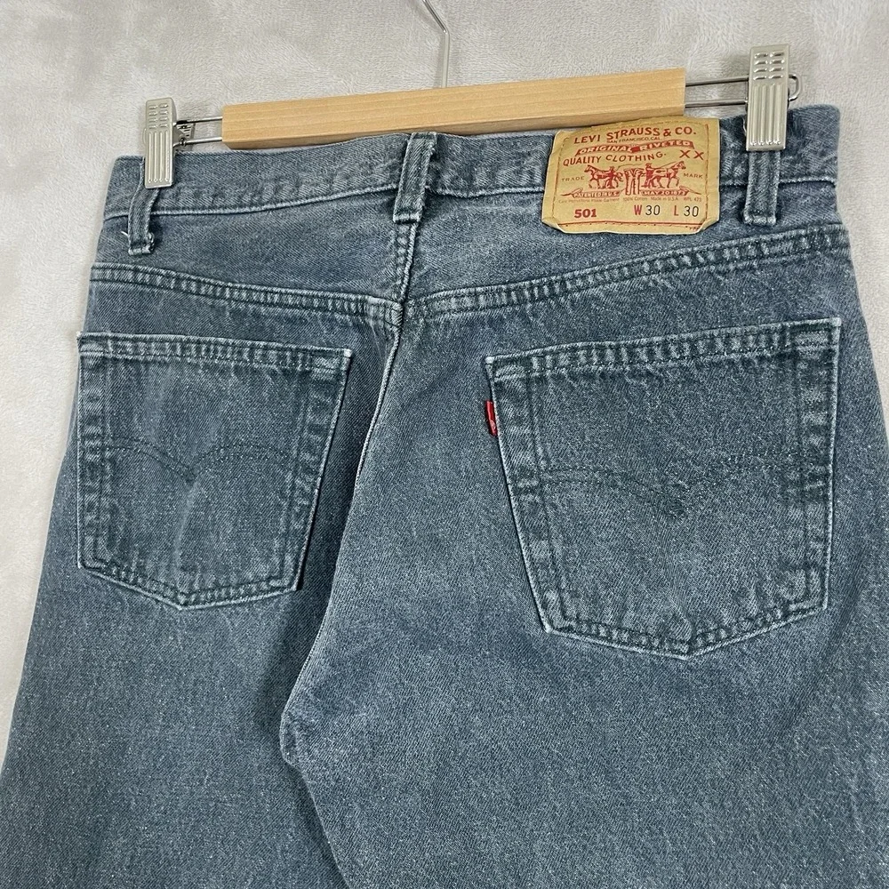 Vintage Levis 501 Jeans Mens 30x30 (fit 29x29) Black Gray Made in USA 90s Button